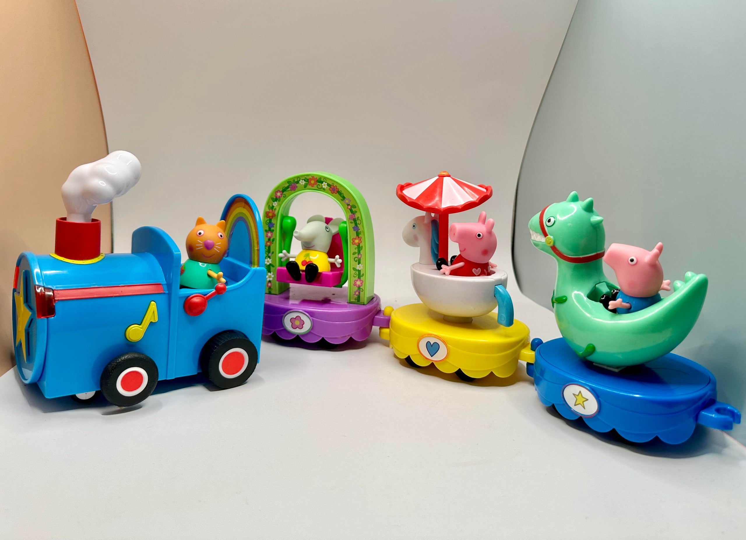 Magical Parade Train Peppa Pig Jazwares WALKING DOWN MEMORY LANES
