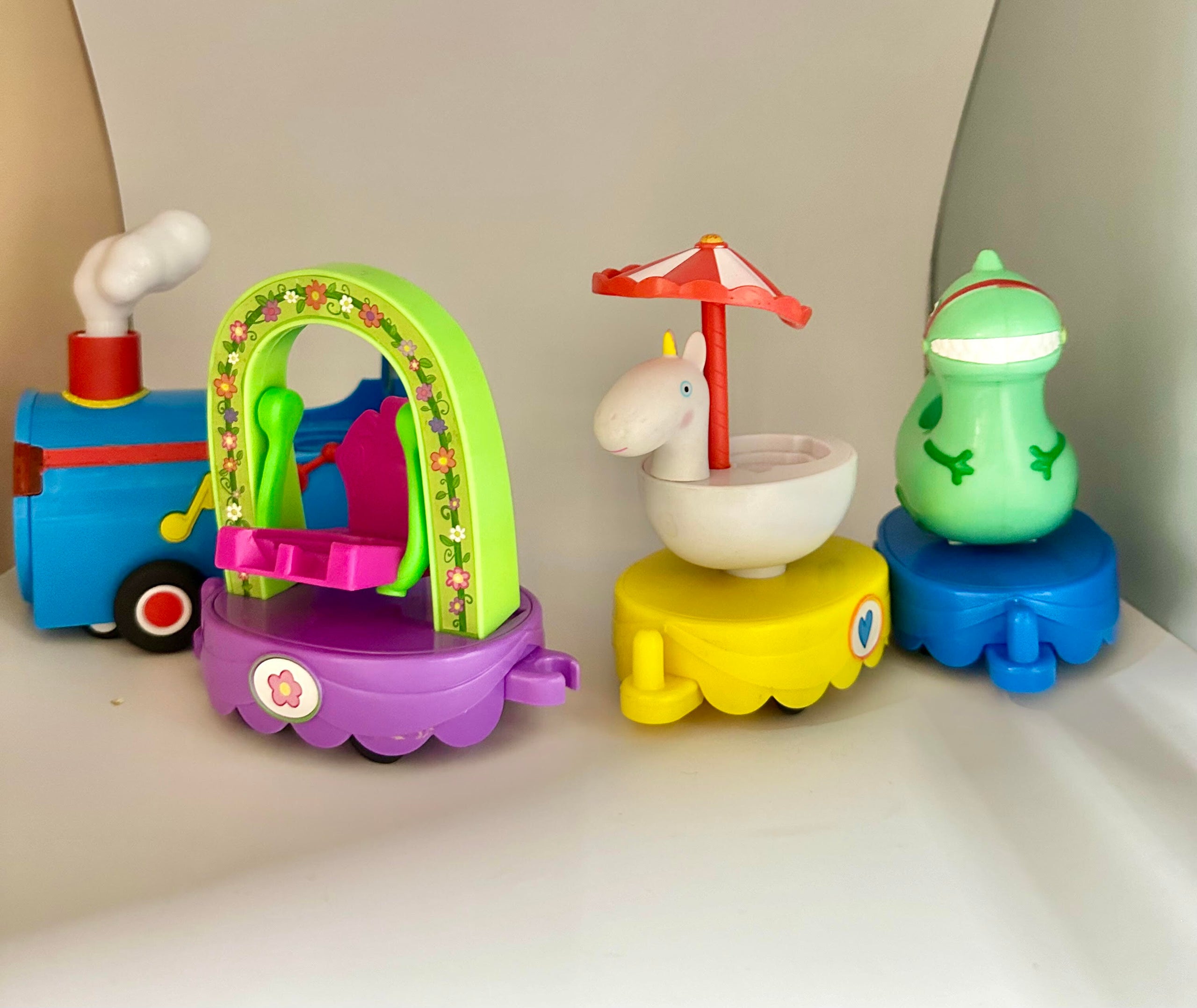 Magical Parade Train Peppa Pig Jazwares WALKING DOWN MEMORY LANES